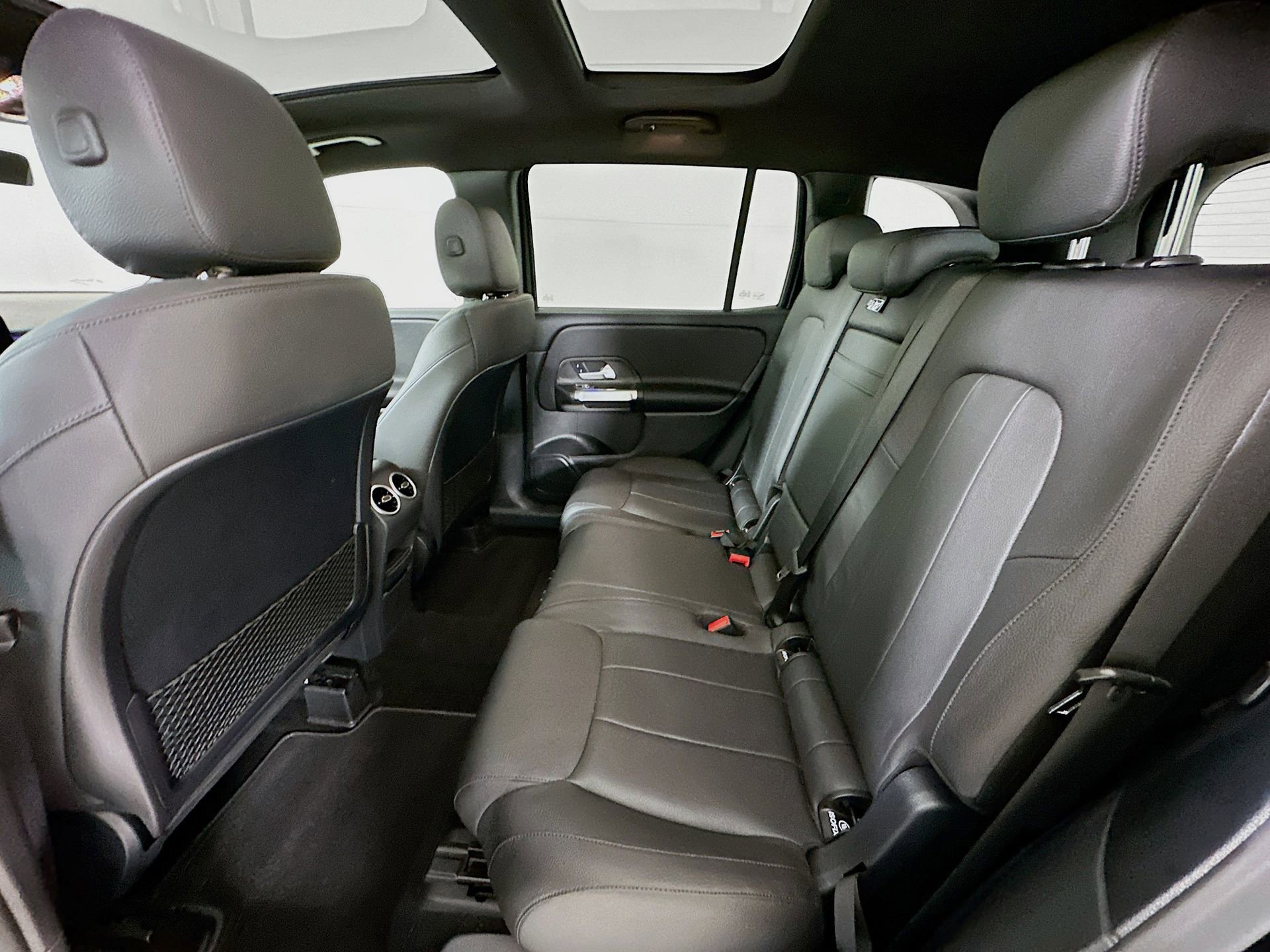 Certified 2023 Mercedes-Benz GLB 250 image 25