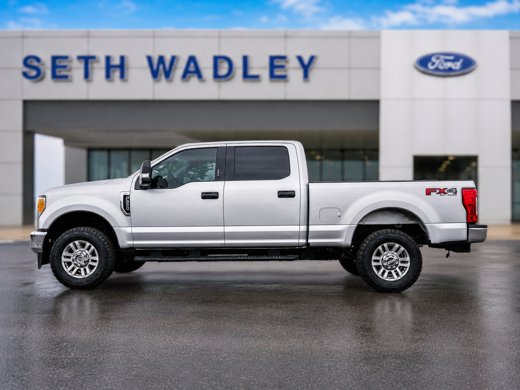 Used 2018 Ford F250 XLT w/ XLT Value Package AWD/4WD image 4