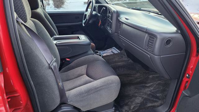 Used 2003 Chevrolet Avalanche 4x4 w/ Suspension Package, Off-Road image 17