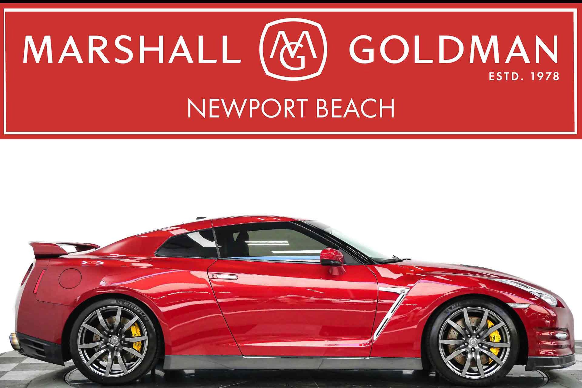 Used 2015 Nissan GT-R Premium AWD/4WD image 1