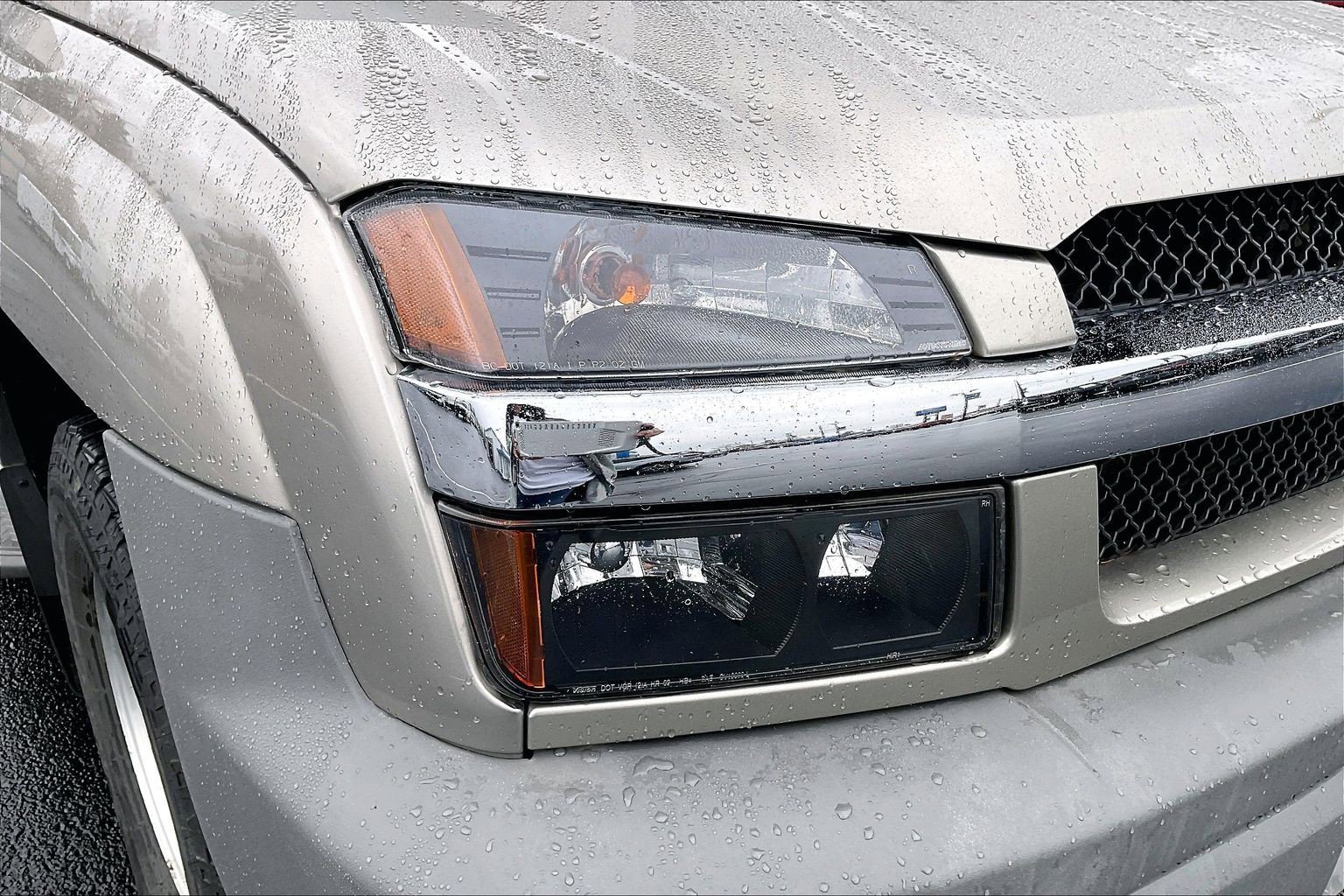 Used 2002 Chevrolet Avalanche 4x4 w/ Convenience Pkg image 22