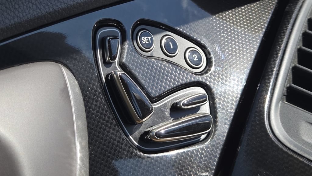 Used 2014 Hyundai Azera Limited FWD image 25