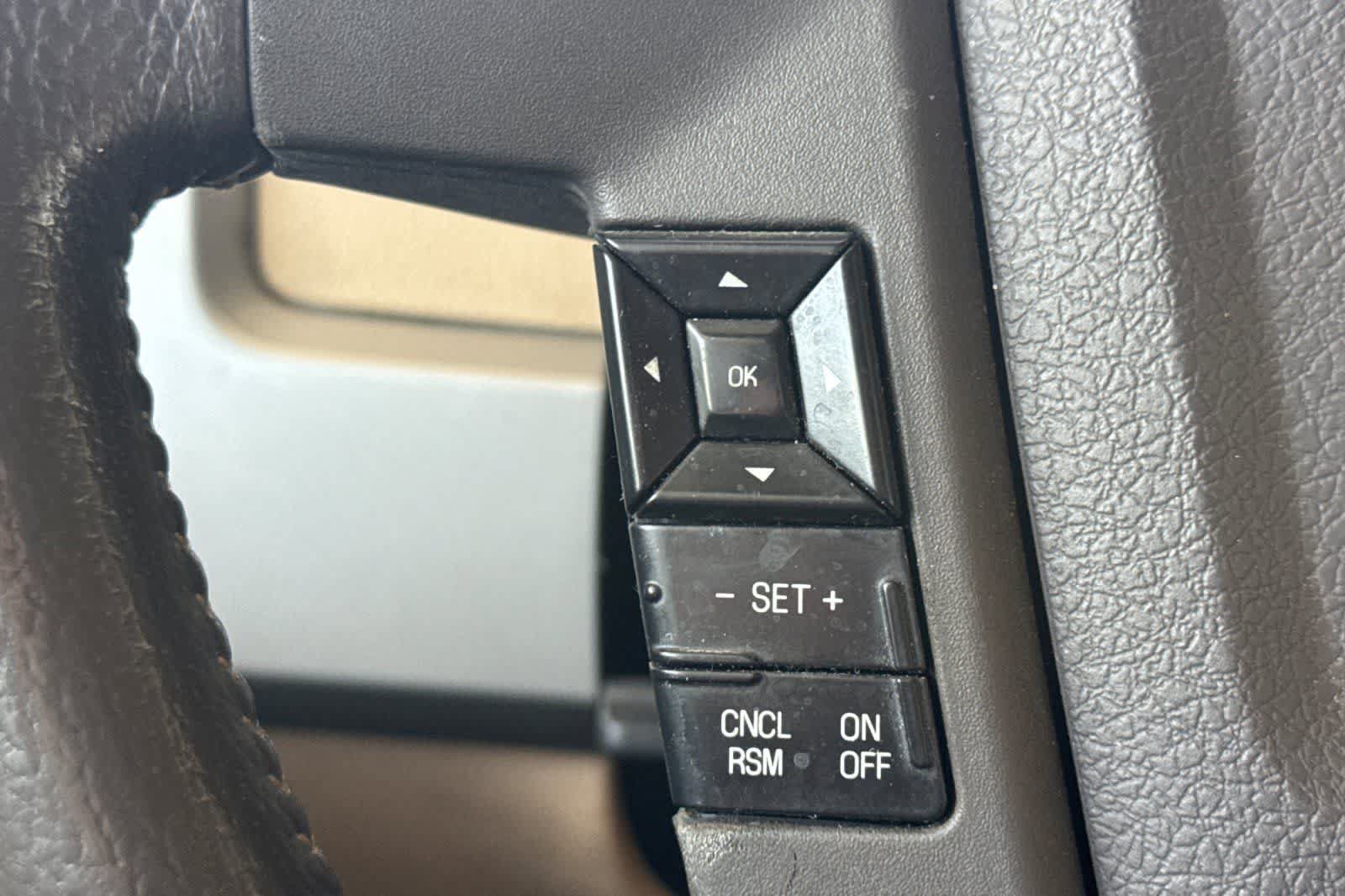 Used 2011 Ford F150 Lariat w/ Lariat Chrome Pkg RWD image 23