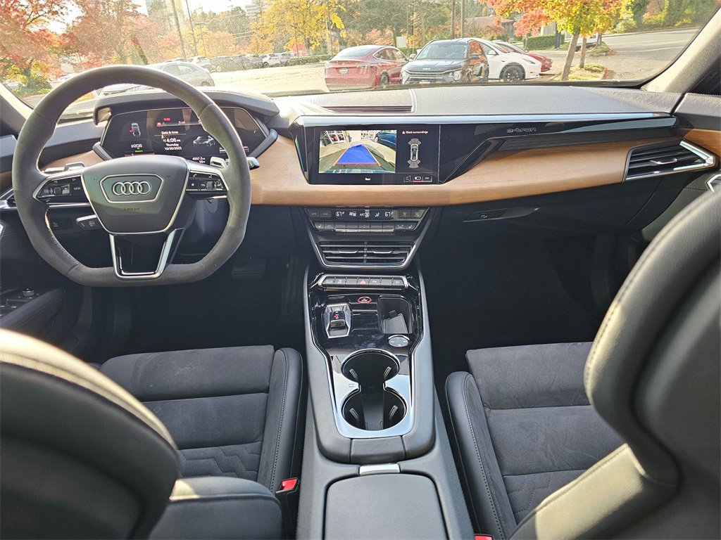 Used 2022 Audi e-tron GT Premium Plus image 20