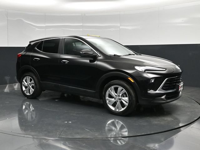Used 2025 Buick Encore GX Preferred AWD/4WD image 3