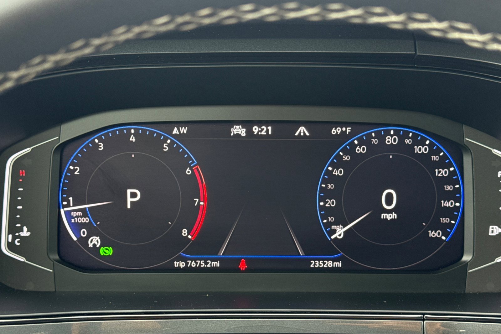 Certified 2022 Volkswagen Taos SEL w/ Panoramic Sunroof Package image 26