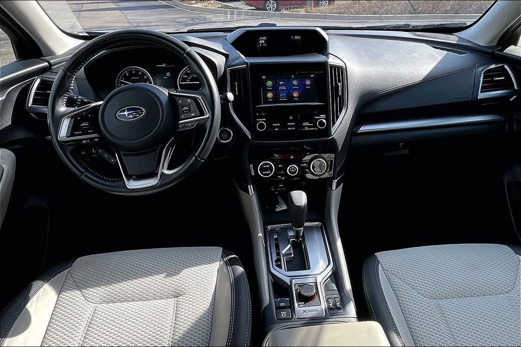 Used 2020 Subaru Forester Premium AWD/4WD image 18