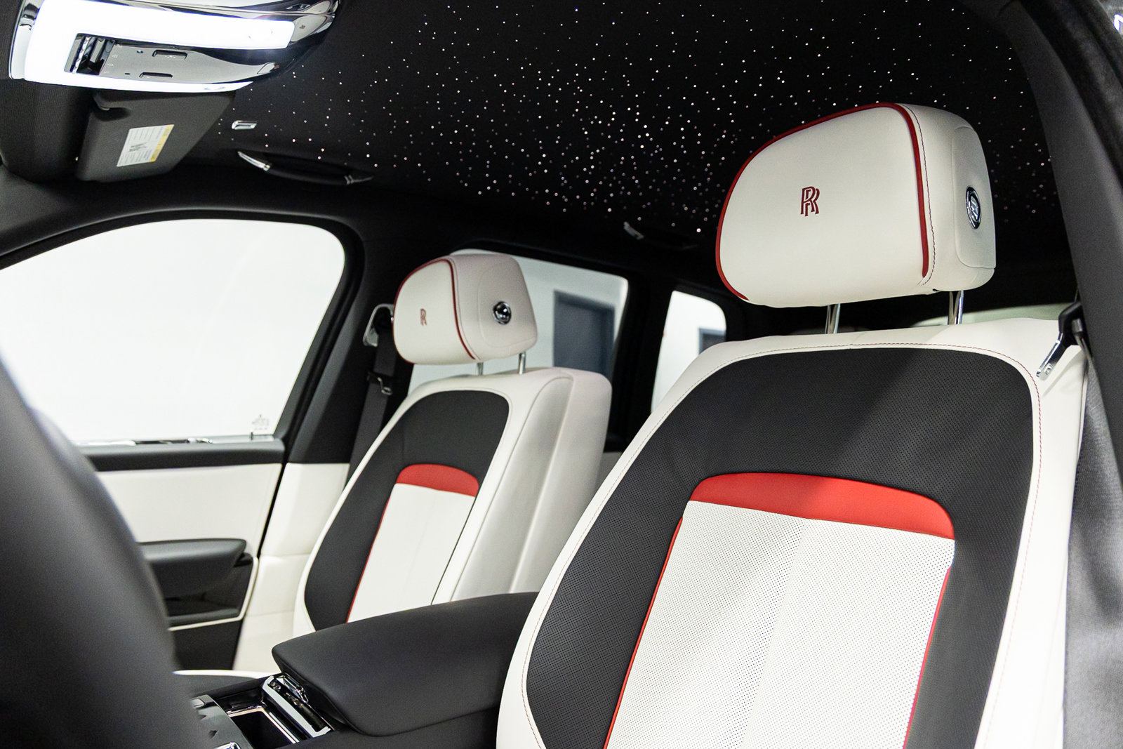 New 2026 Rolls-Royce Cullinan image 37