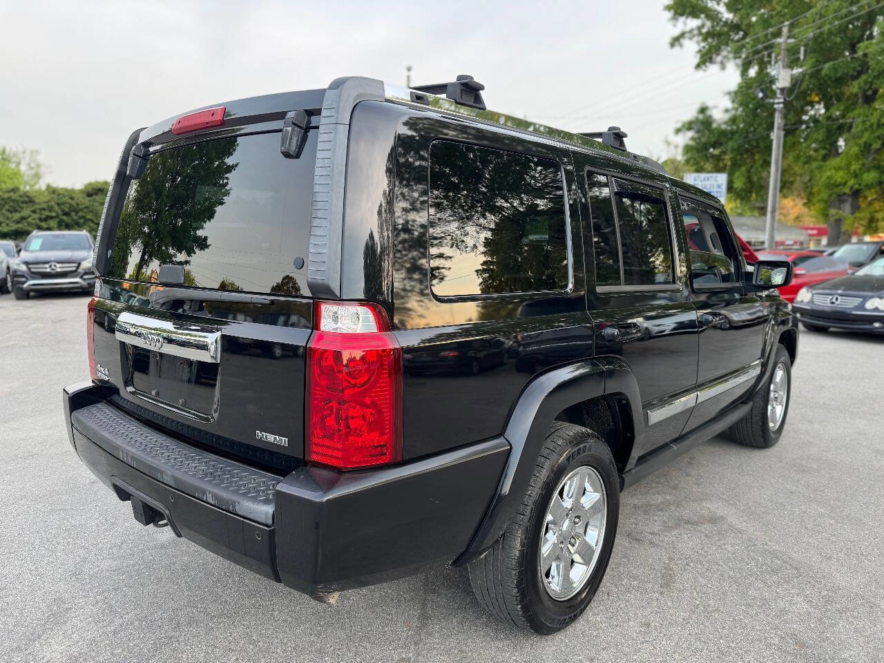 Used 2007 Jeep Commander Limited image 5
