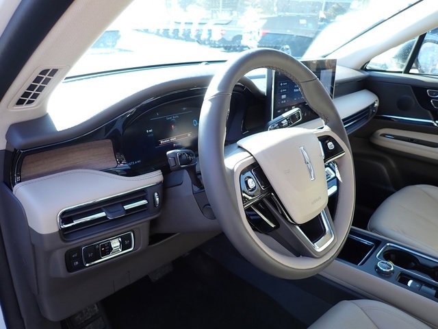 Used 2023 Lincoln Corsair Grand Touring w/ Equipment Group 301A image 15