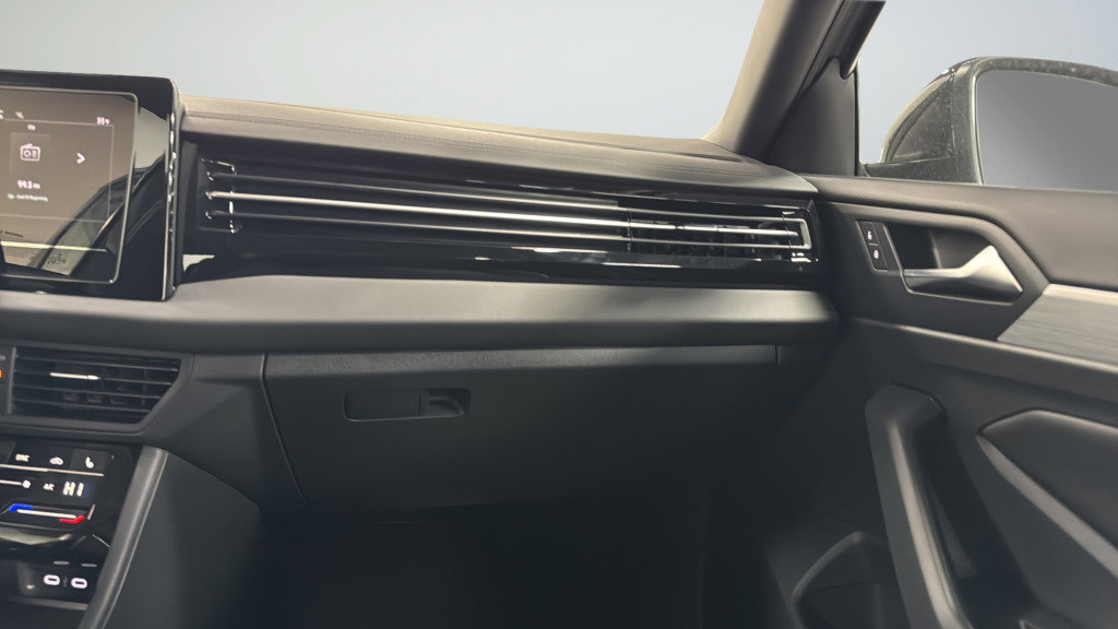 New 2026 Volkswagen Jetta Sport FWD image 34