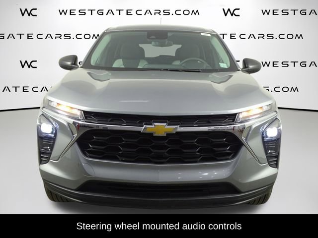 Used 2024 Chevrolet Trax LS image 4