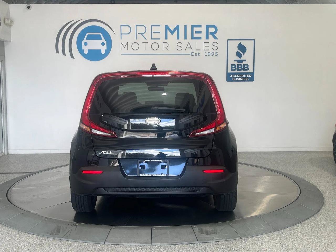 Used 2020 Kia Soul LX FWD image 4