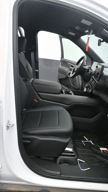 Used 2024 Chevrolet Silverado EV W/T AWD/4WD image 12