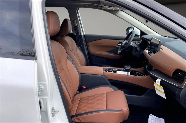 New 2026 Nissan Rogue Platinum w/ Tech Package image 11