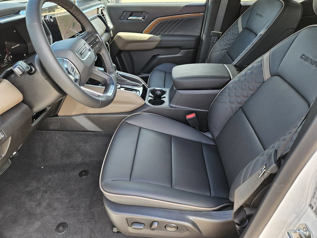 New 2026 GMC Canyon Denali AWD/4WD image 10