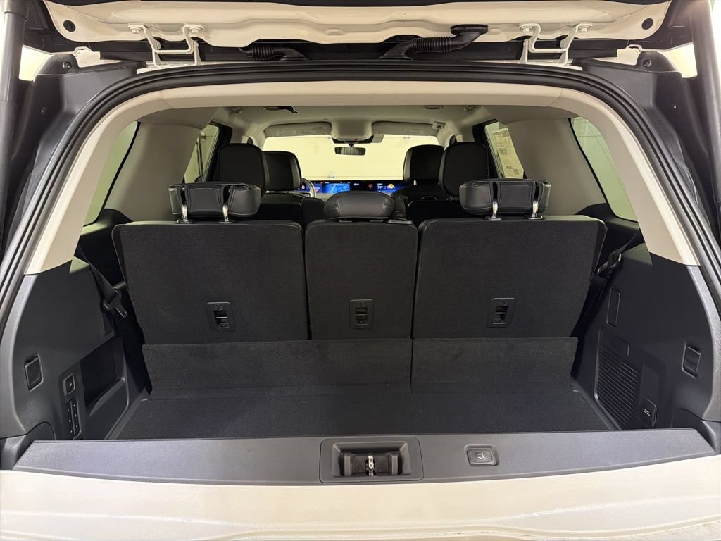 New 2026 Lincoln Navigator Premiere AWD/4WD image 39