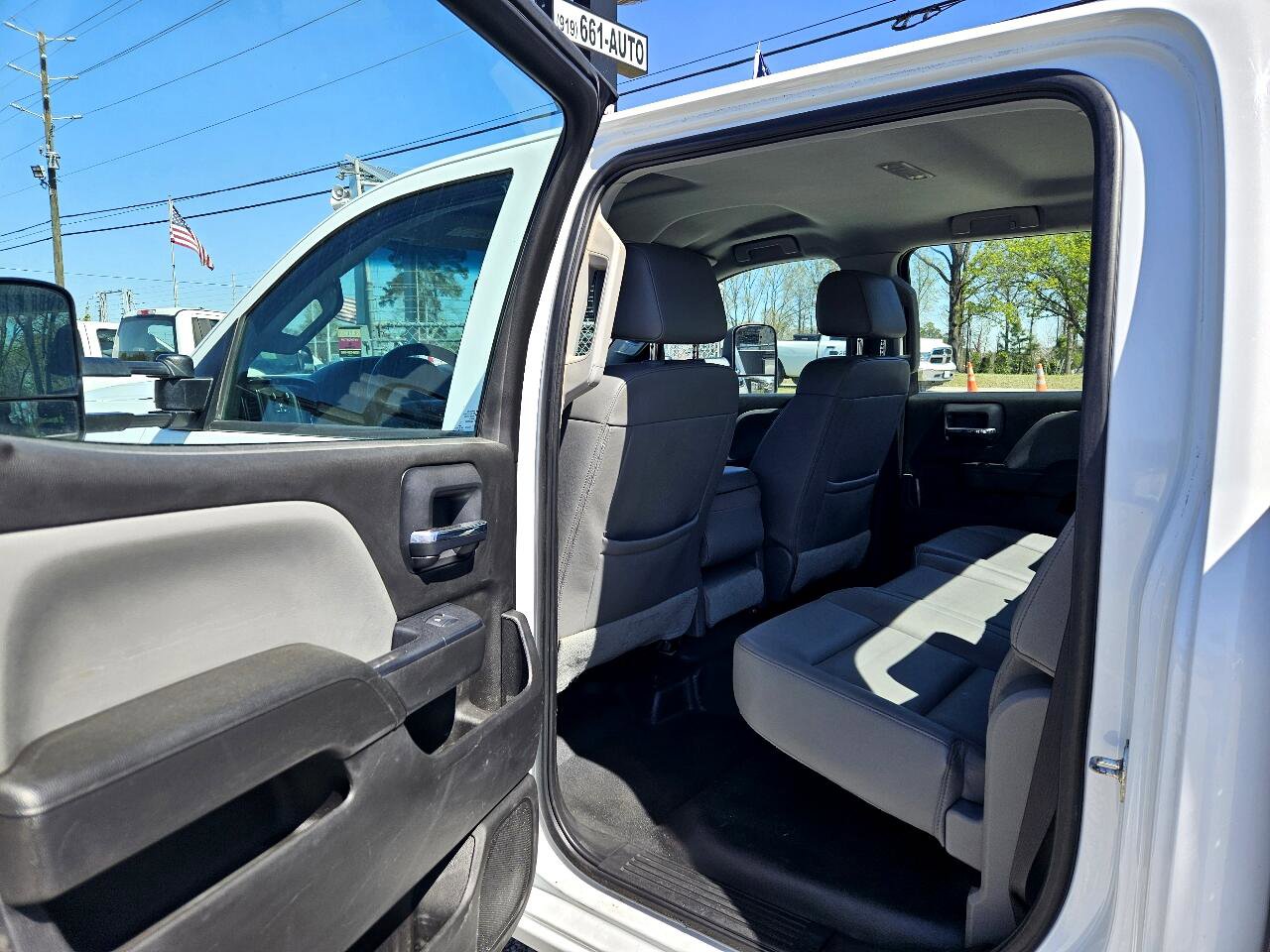 Used 2018 Chevrolet Silverado 3500 W/T image 16