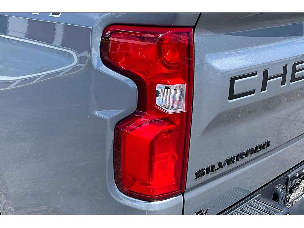 Used 2024 Chevrolet Silverado 1500 RST w/ Protection Package AWD/4WD image 30