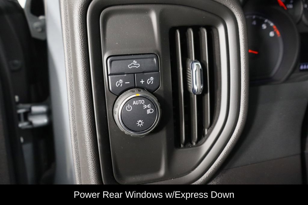 Used 2024 Chevrolet Silverado 1500 Custom image 16