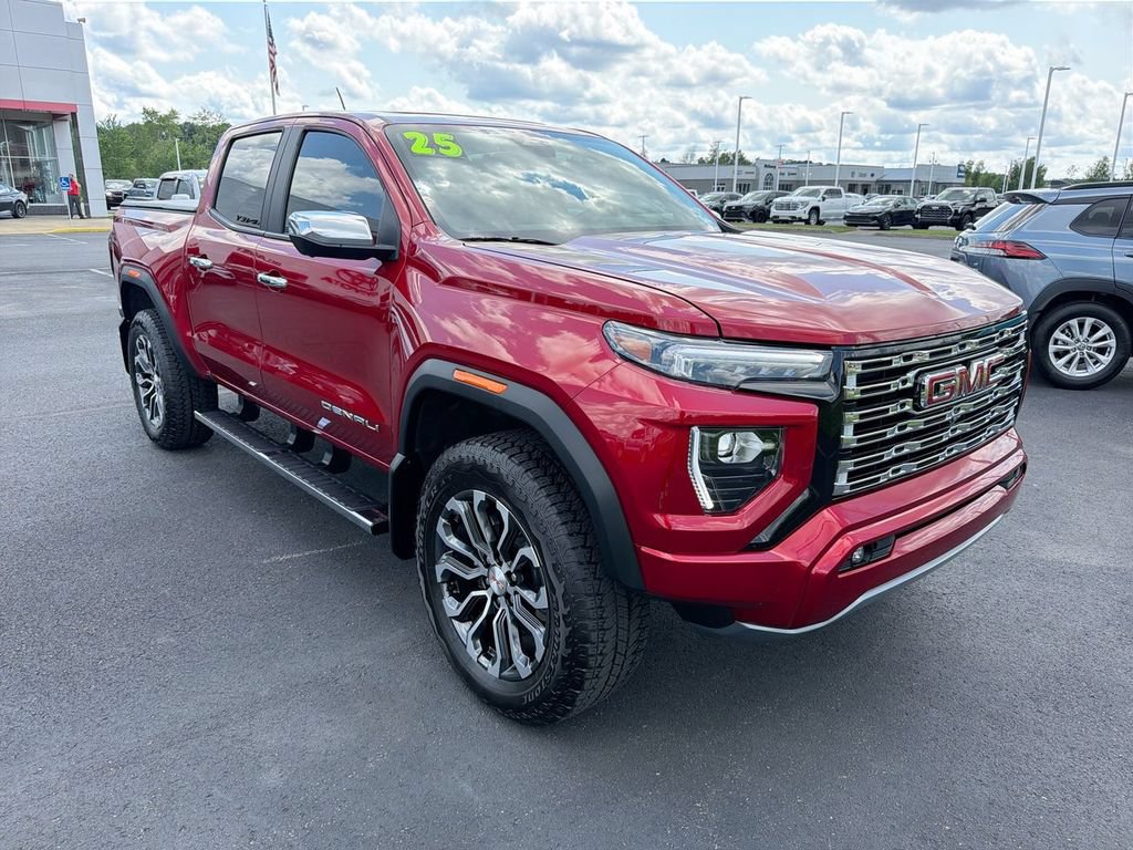 Used 2025 GMC Canyon Denali AWD/4WD image 2