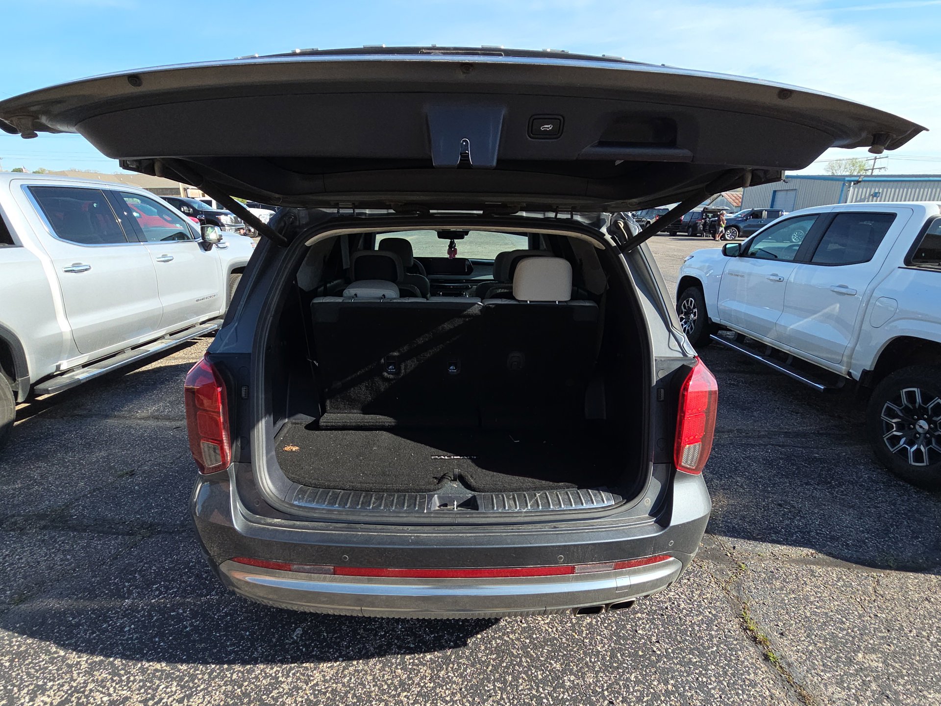 Used 2024 Hyundai Palisade Calligraphy image 15