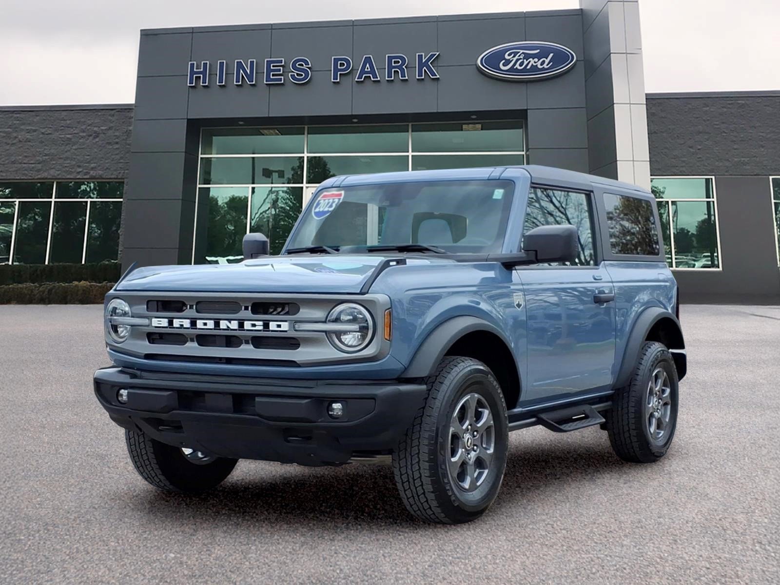 Used 2023 Ford Bronco Big Bend AWD/4WD image 3