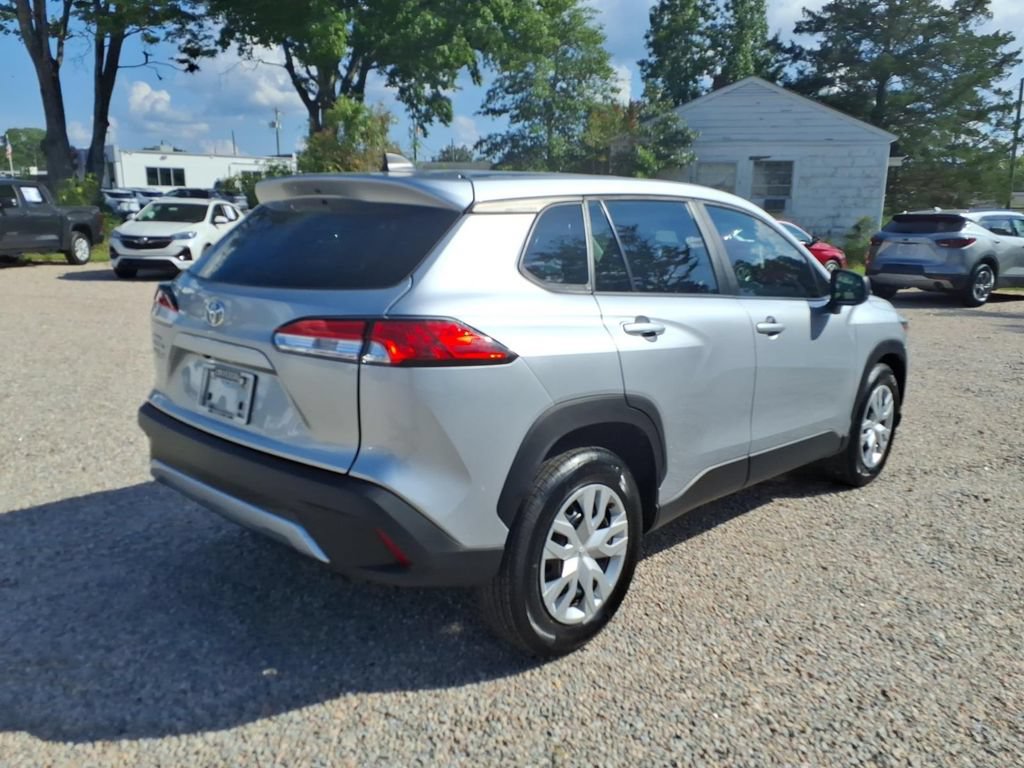 Used 2022 Toyota Corolla Cross L FWD image 7