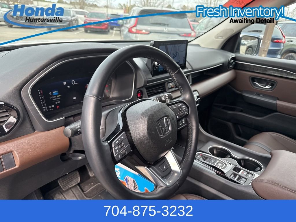 Used 2025 Honda Pilot Elite image 20