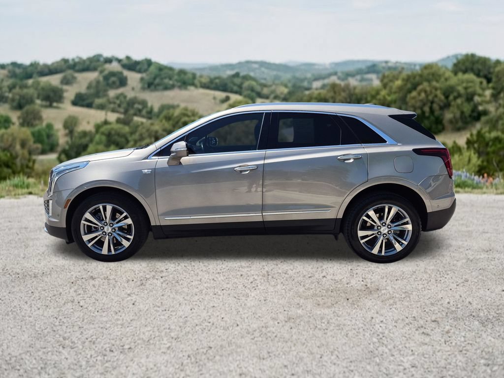 Used 2023 Cadillac XT5 Premium Luxury w/ Technology Package AWD/4WD image 5