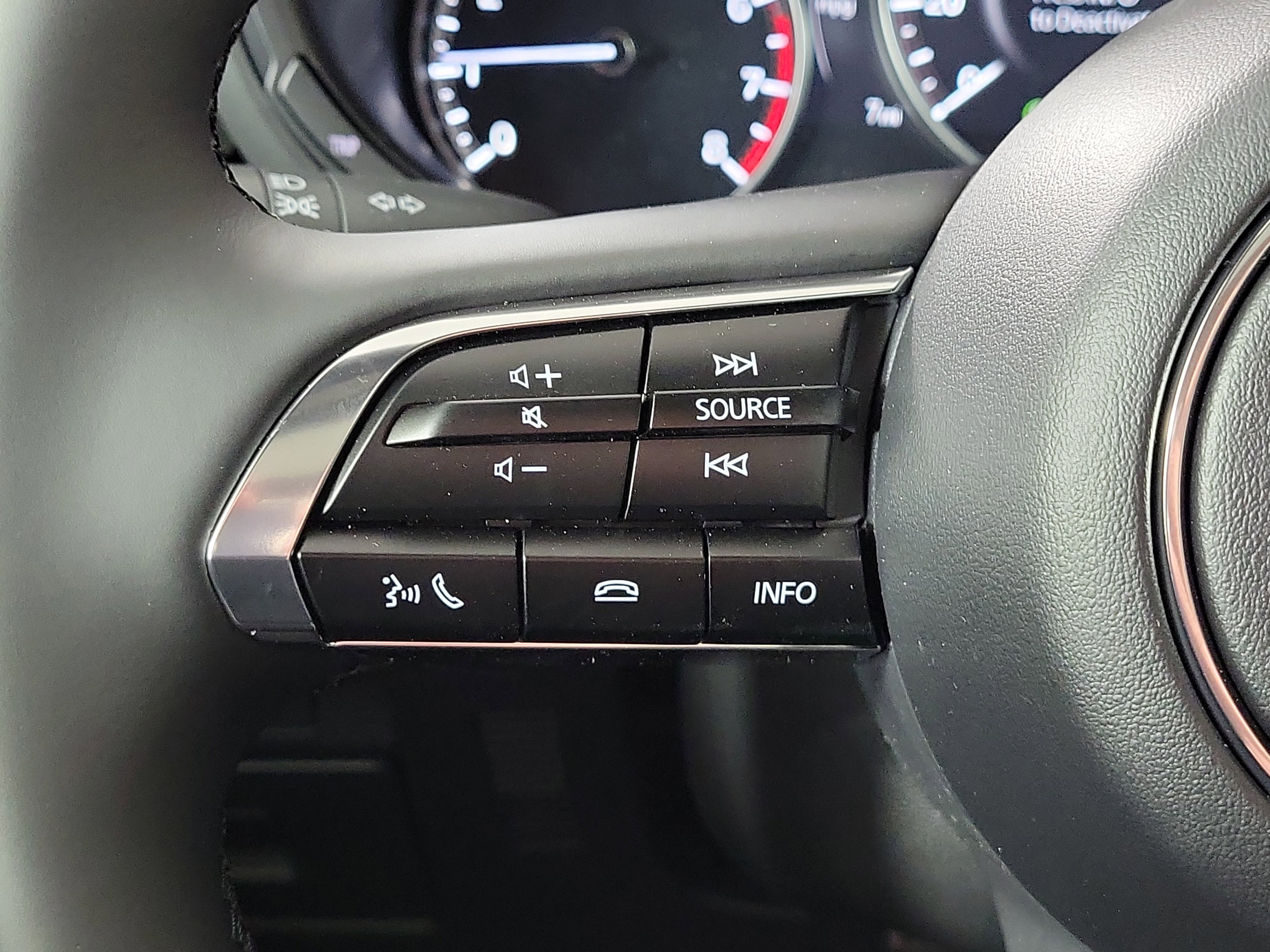 New 2026 MAZDA MAZDA3 Hatchback w/Premium Plus Pkg image 15