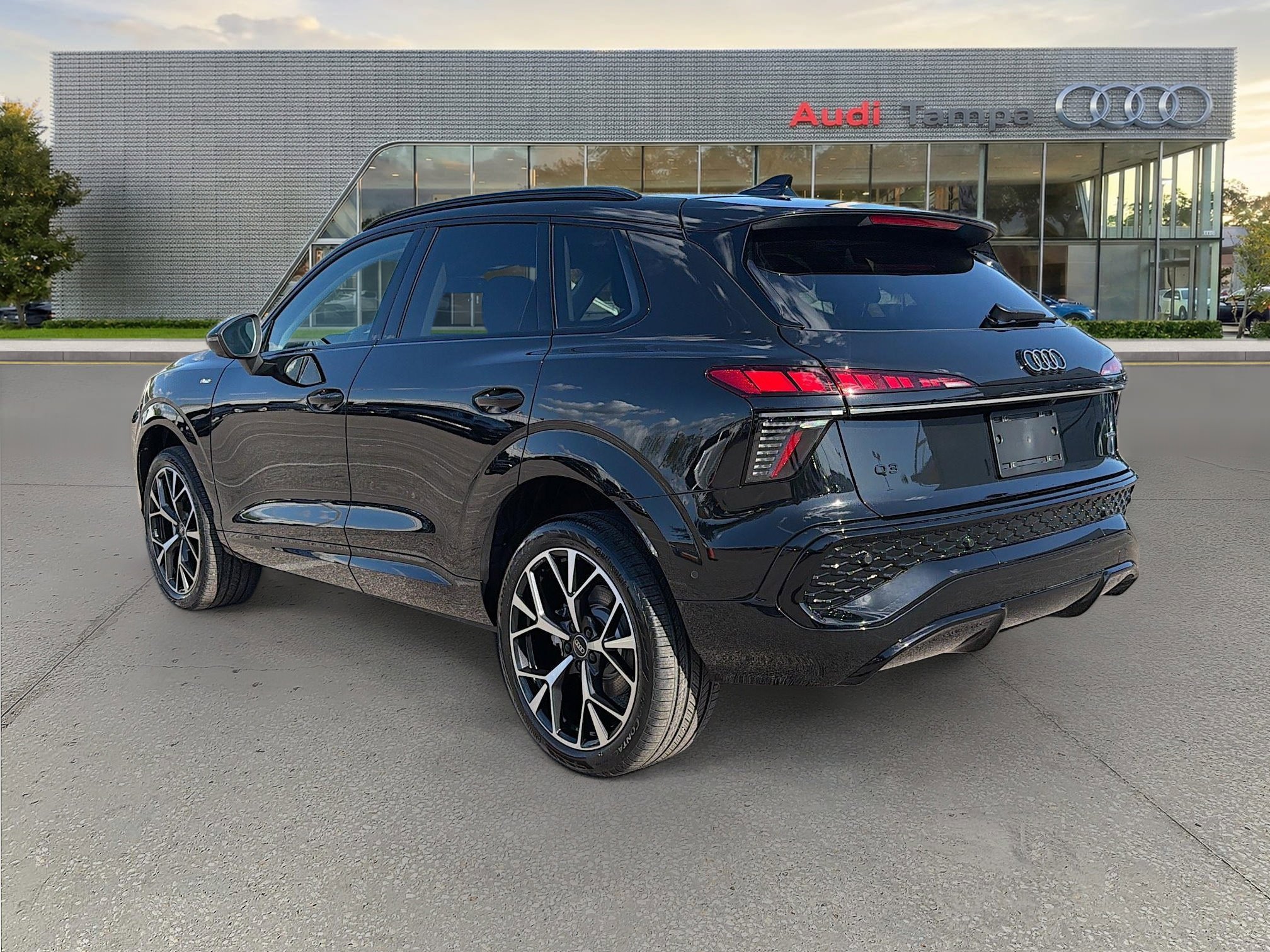 New 2026 Audi Q3 quattro 2.0T AWD/4WD image 5
