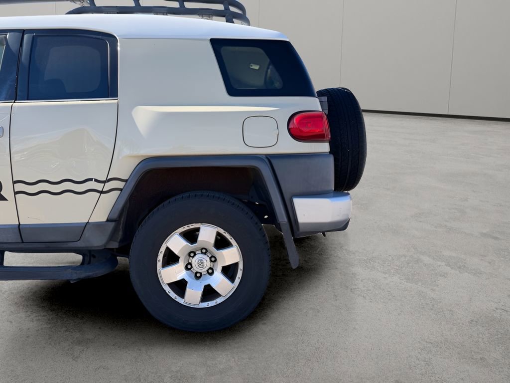 Used 2008 Toyota FJ Cruiser 4WD image 10