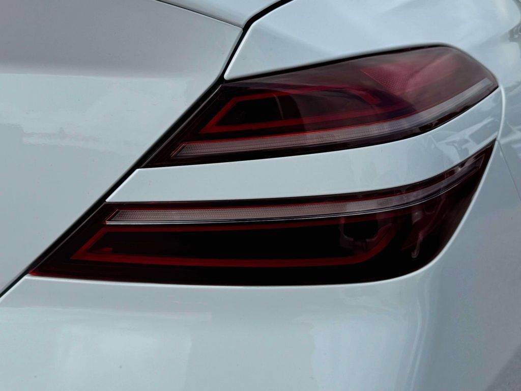 Certified 2023 Genesis G70 3.3T AWD/4WD image 10
