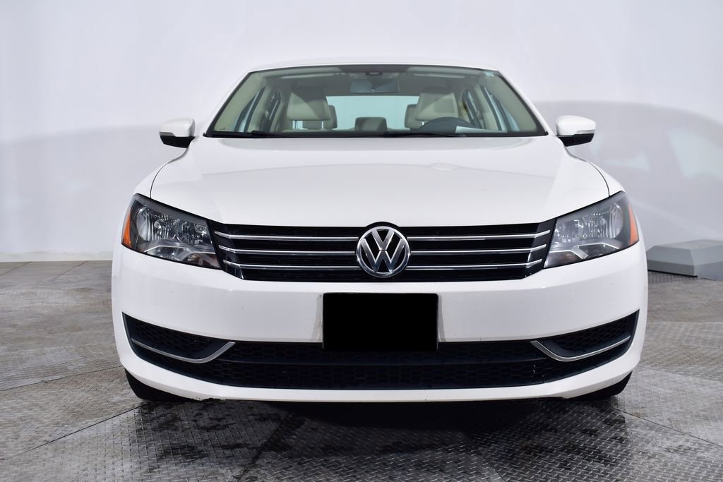 Used 2015 Volkswagen Passat 1.8T SE image 8