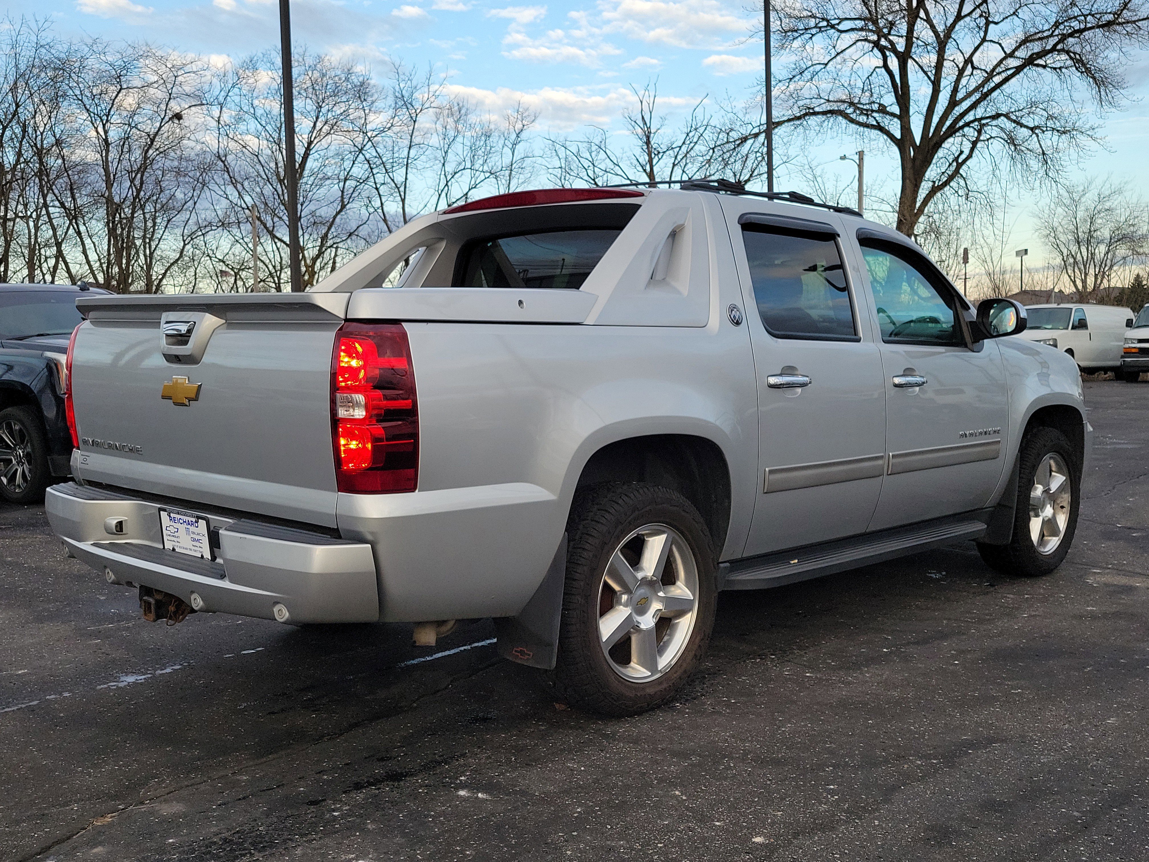 Used 2013 Chevrolet Avalanche LS w/ All-Star Edition image 4