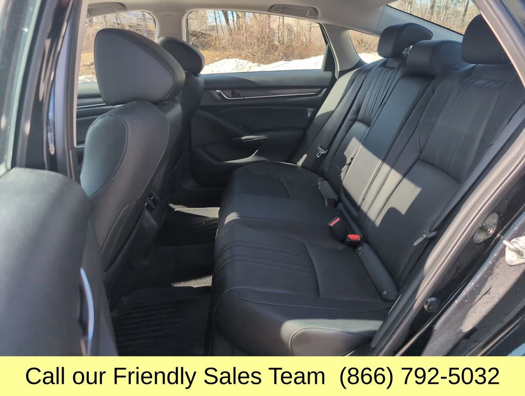 Used 2018 Honda Accord Touring image 25