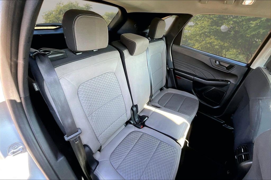 Certified 2022 Ford Escape SE w/ Cold Weather Package image 26