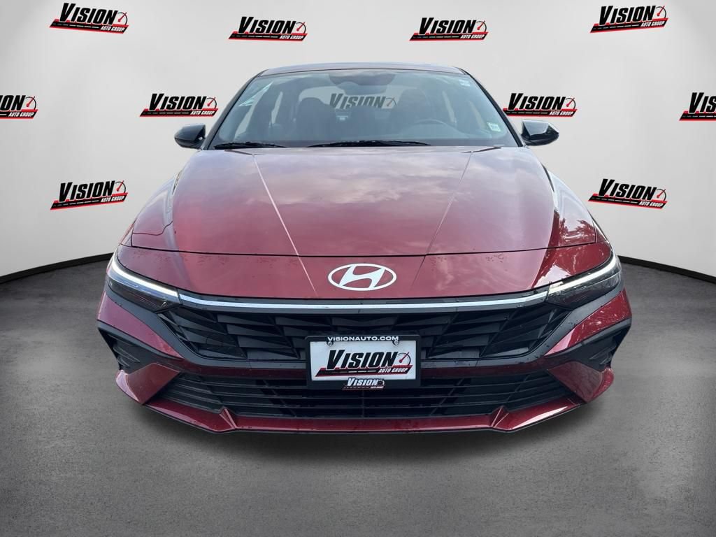 Used 2025 Hyundai Elantra Sport w/ Cargo Package FWD image 2