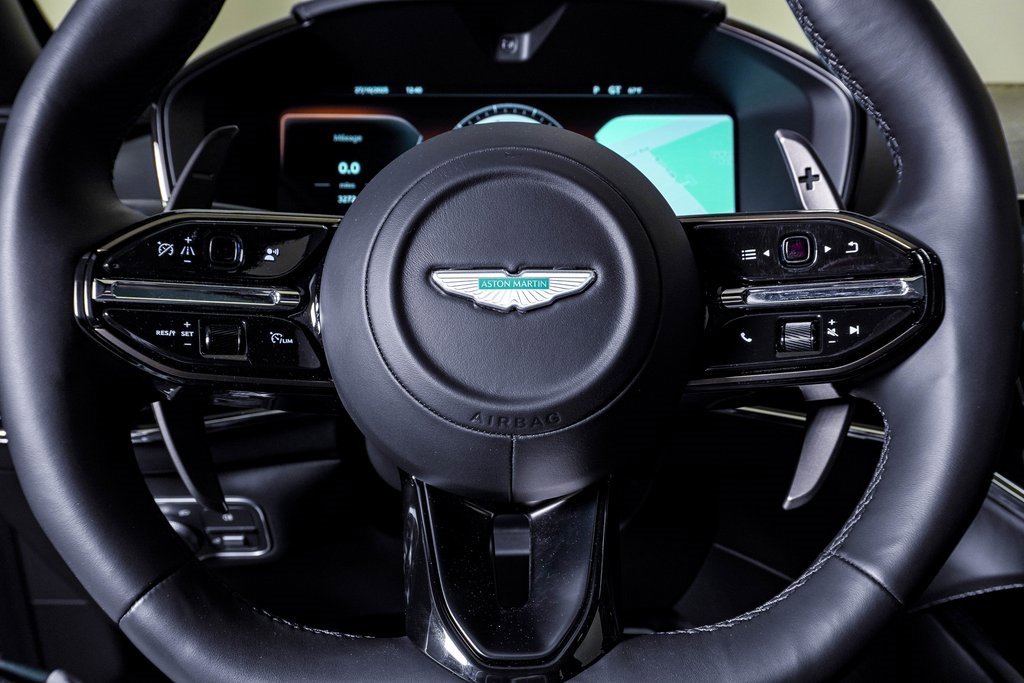 Used 2025 Aston Martin DBX 707 image 25