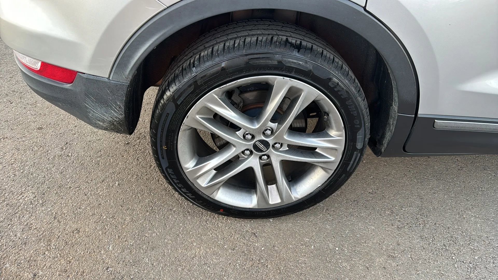 Used 2017 Lincoln MKC Reserve image 22