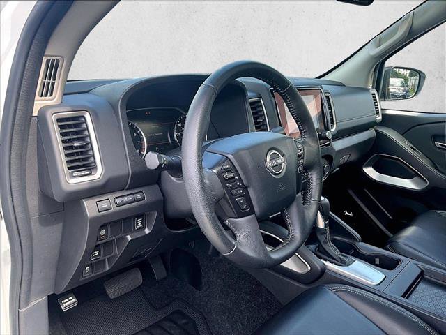 Used 2024 Nissan Frontier SL w/ Technology Package RWD image 14