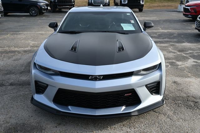Used 2018 Chevrolet Camaro SS image 8