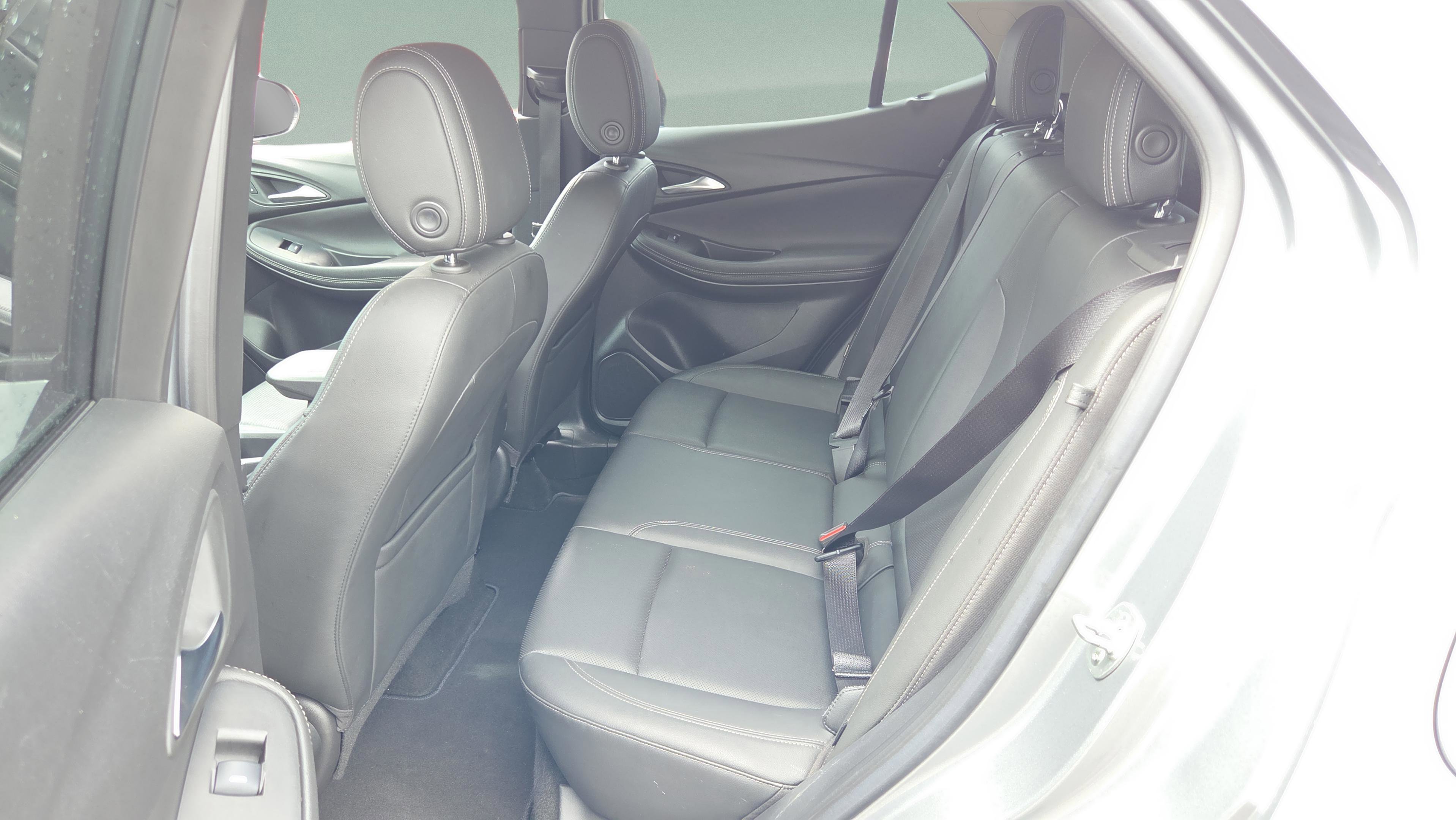 Used 2024 Buick Encore GX Sport Touring image 10