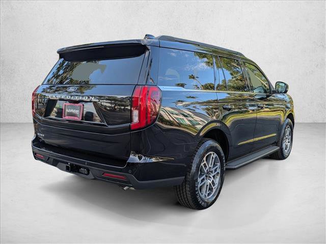 New 2026 Ford Expedition Active RWD image 2