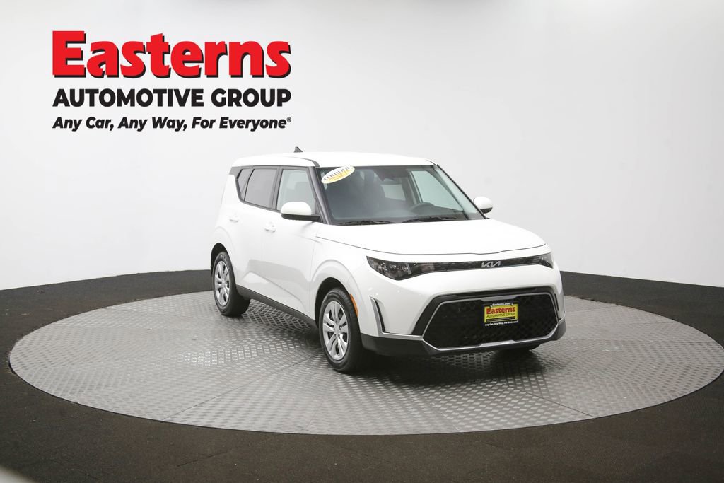 Used 2025 Kia Soul LX FWD image 50