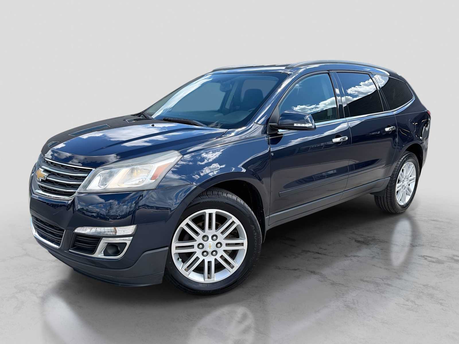 Used 2015 Chevrolet Traverse LT w/ Traveler's Package FWD video 1
