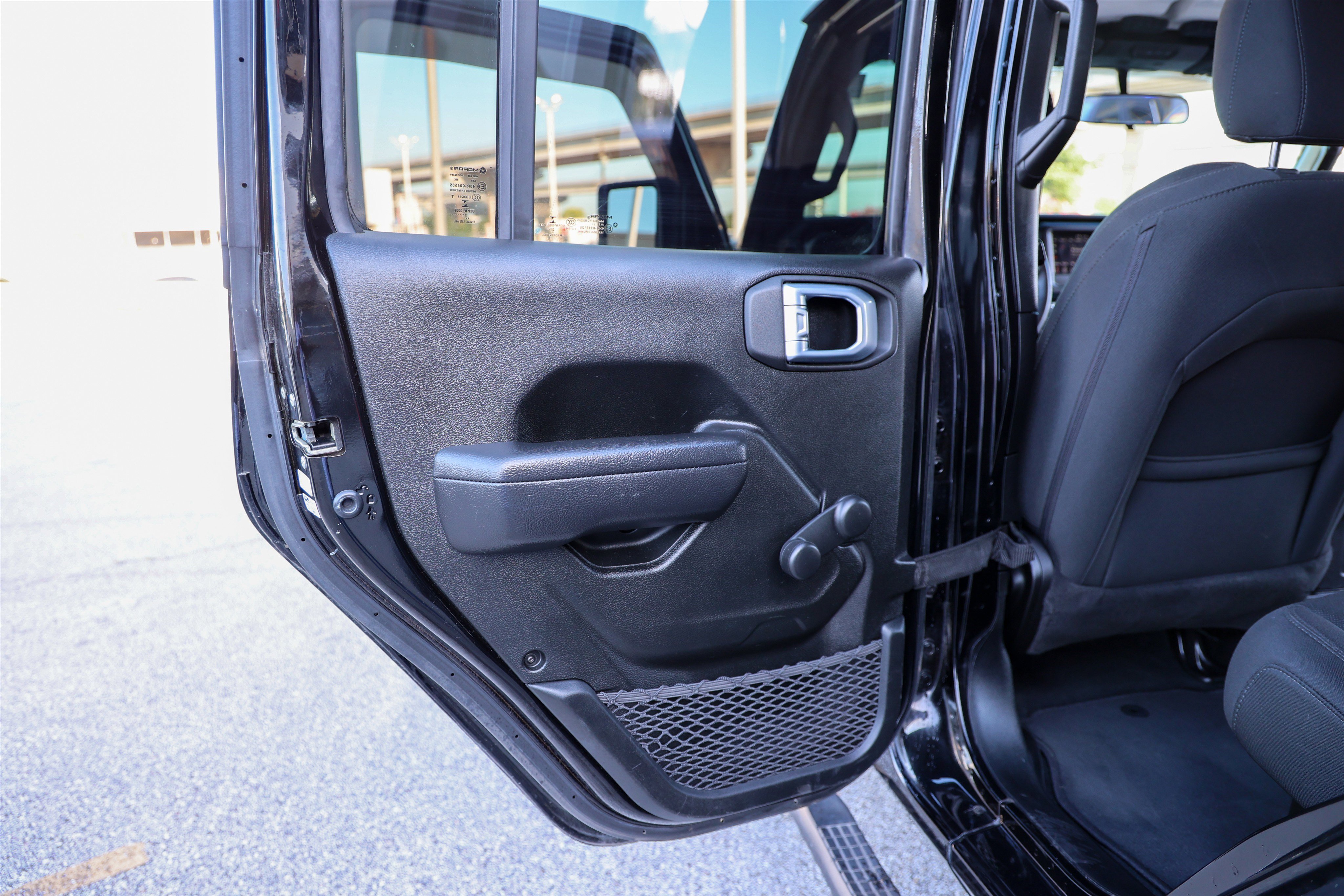 Used 2022 Jeep Wrangler Unlimited Sport AWD/4WD image 34