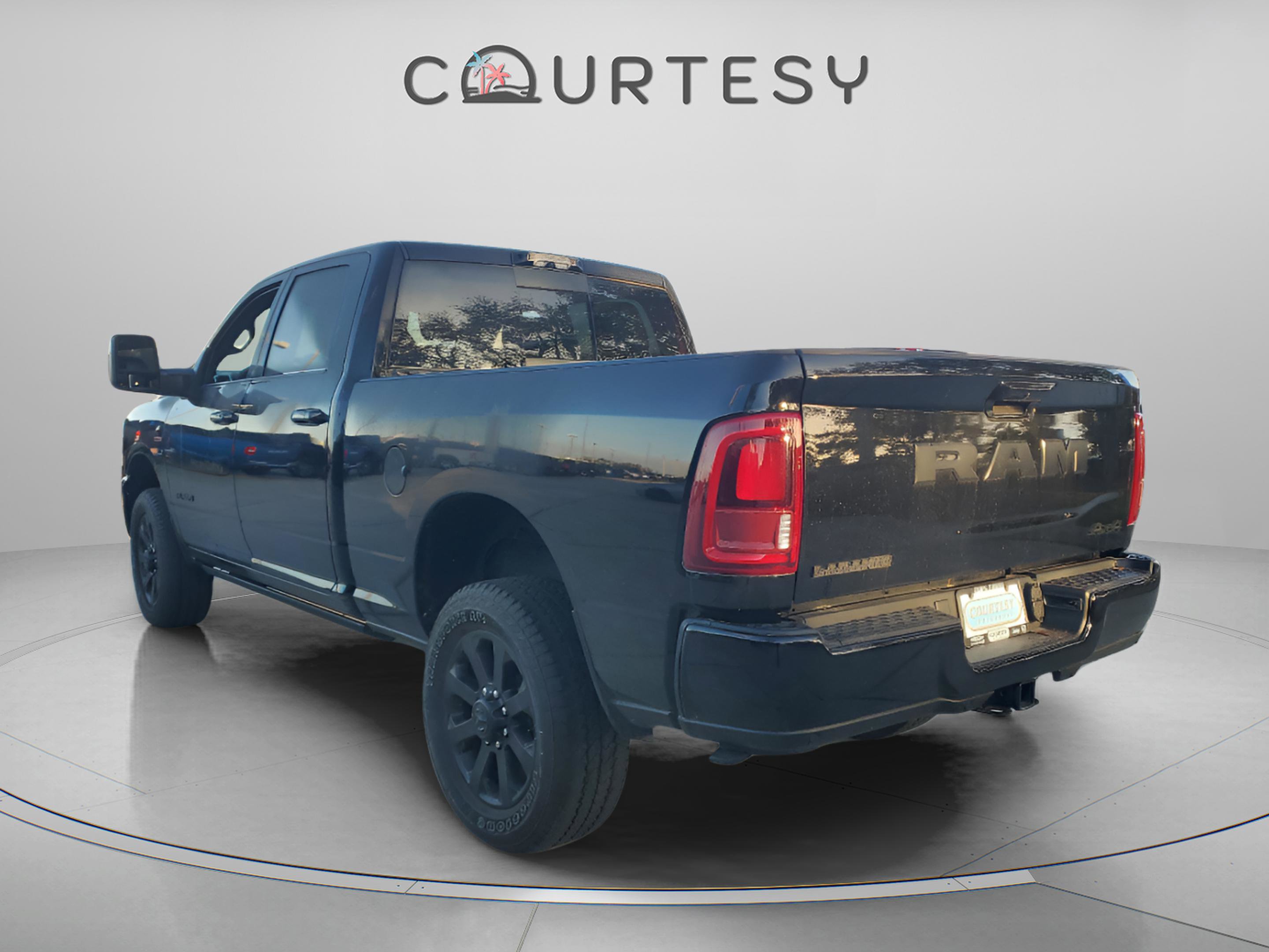 Used 2025 RAM 2500 Laramie image 2