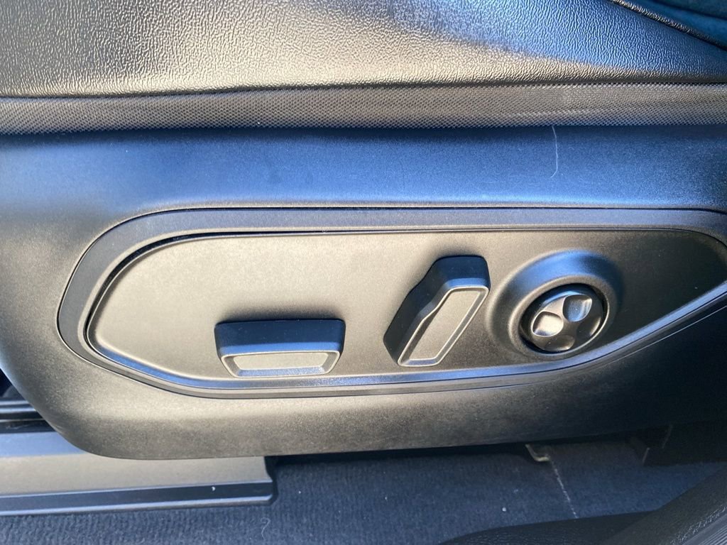 Used 2023 Jeep Grand Cherokee L Laredo image 26